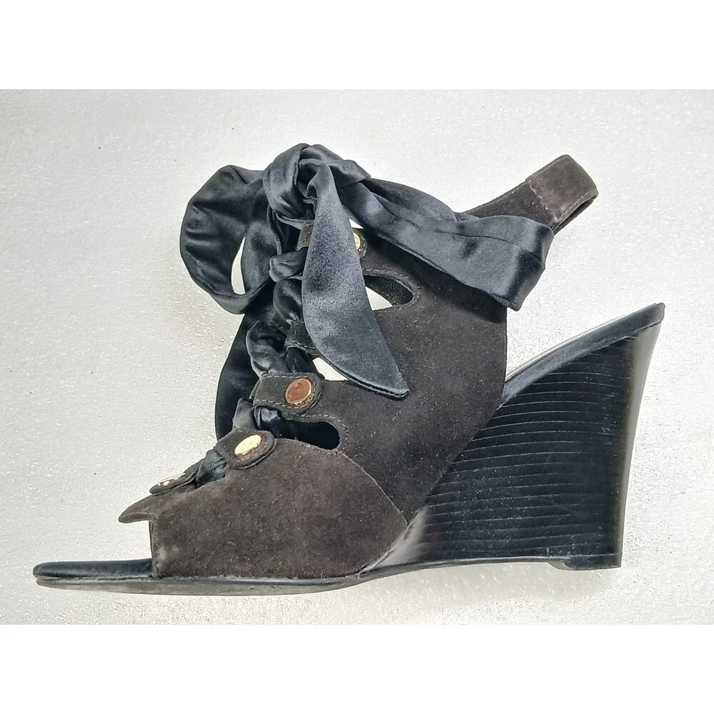 Guess by Marciano PManella Wedge Sandals – Black Multi Suede – Size 8 w/ Box